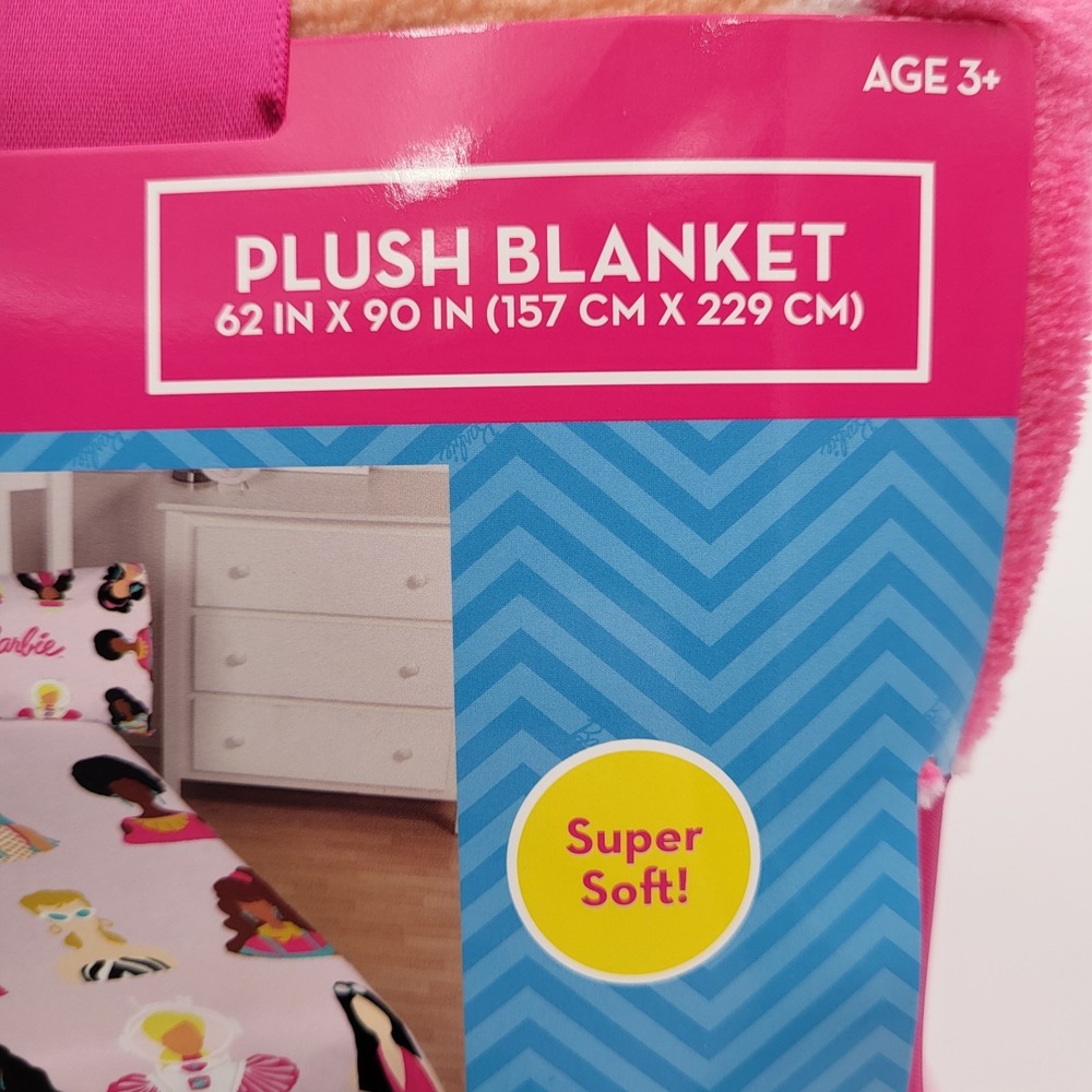 Barbie Plush Blanket 62"x90" Super Soft Ages 3+ - Picture 3 of 6